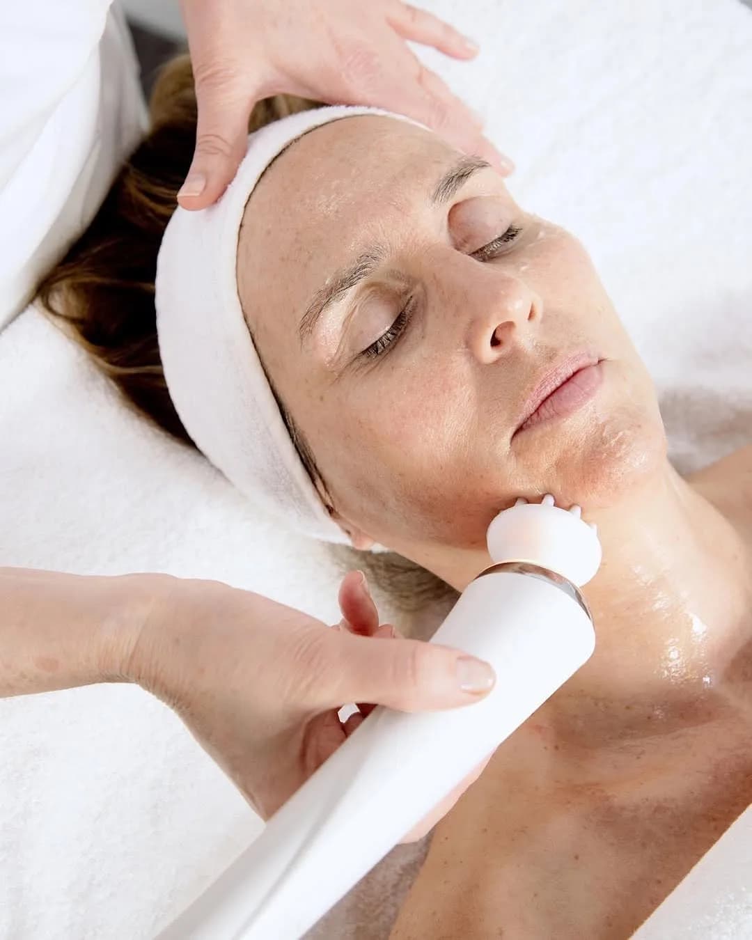 Guinot Hydradermie facial treatment