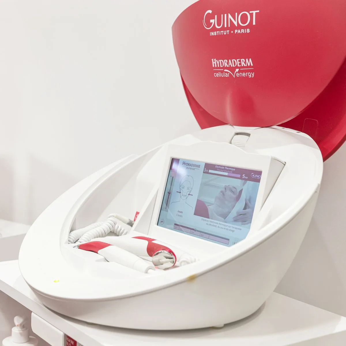 Guinot Hydradermie Lift device